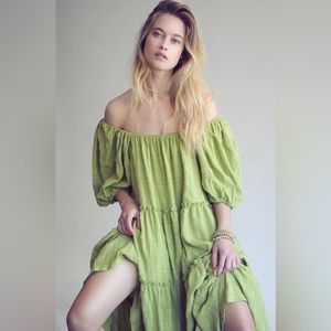 Long dress, lime color. Can be worn off shoulders. Brand new. Size Small.